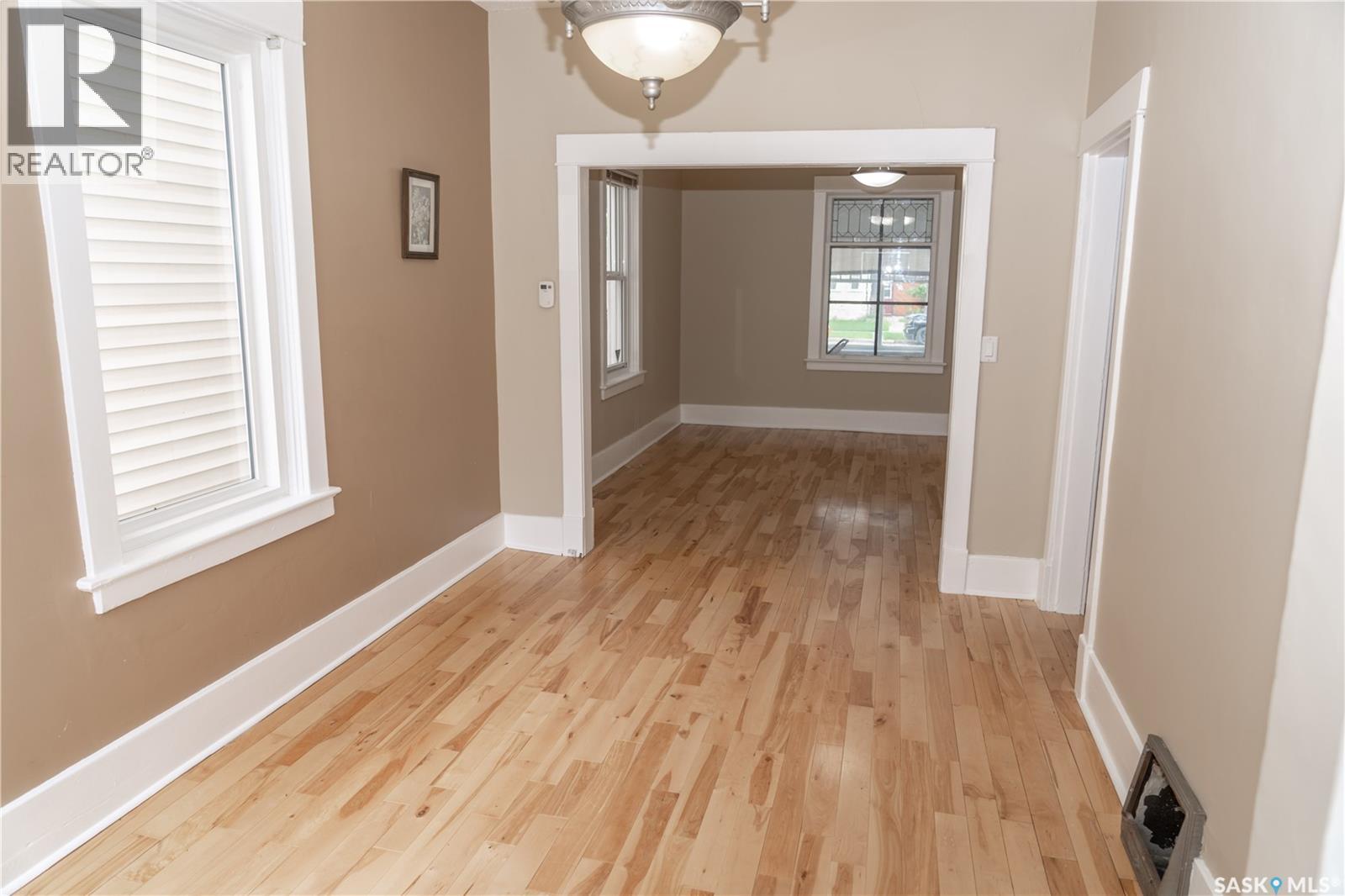 Photo 20 of 409 29th Street W, Saskatoon SK