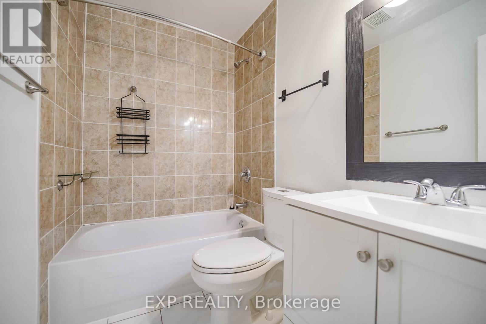 Photo 24 of 55 Hollyberry Trail, Toronto ON
