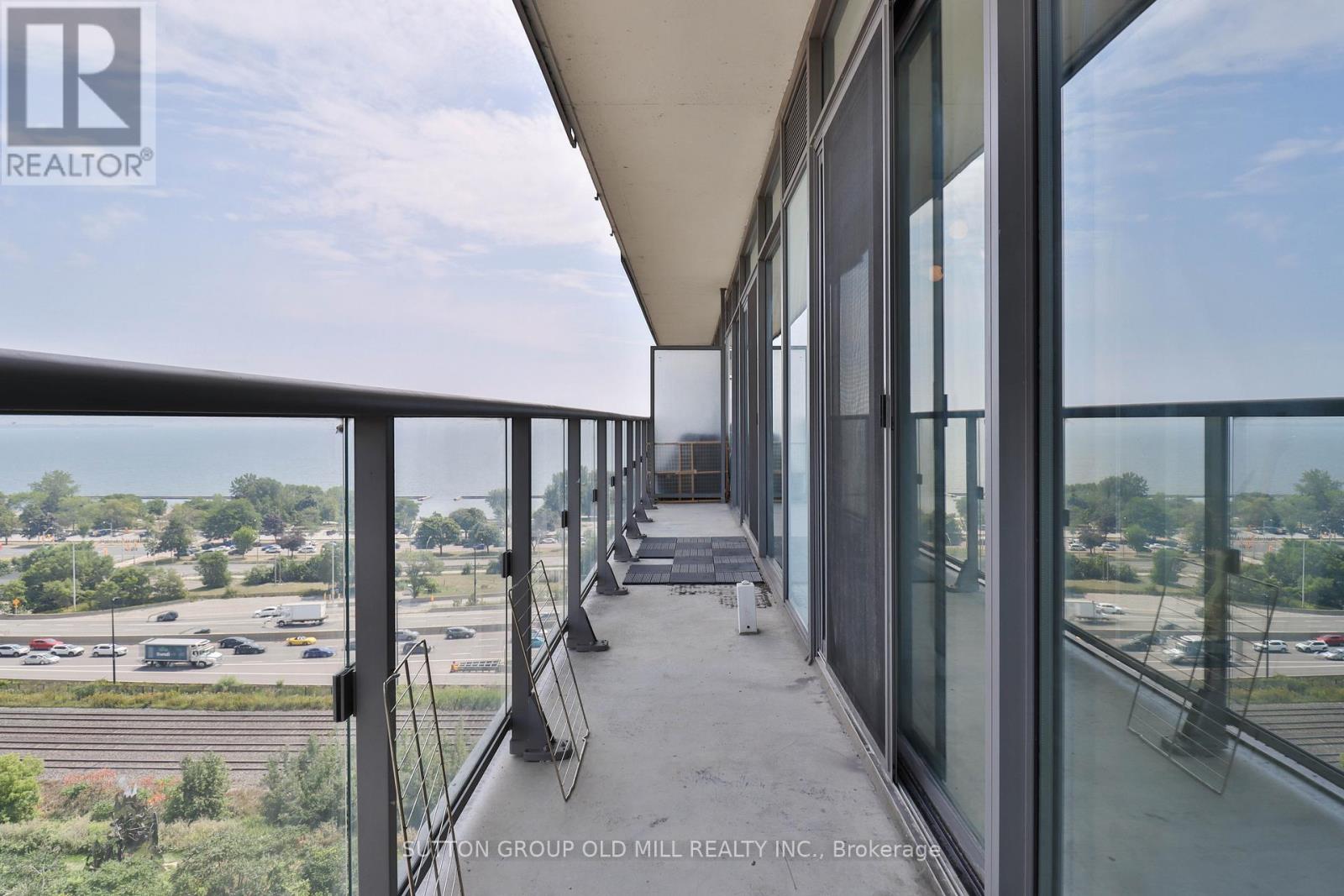 Photo 21 of 1316 105 The Queensway, Toronto ON