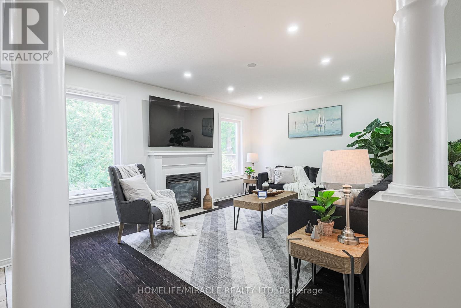 Photo 10 of 1204 Fox Crescent, Milton ON