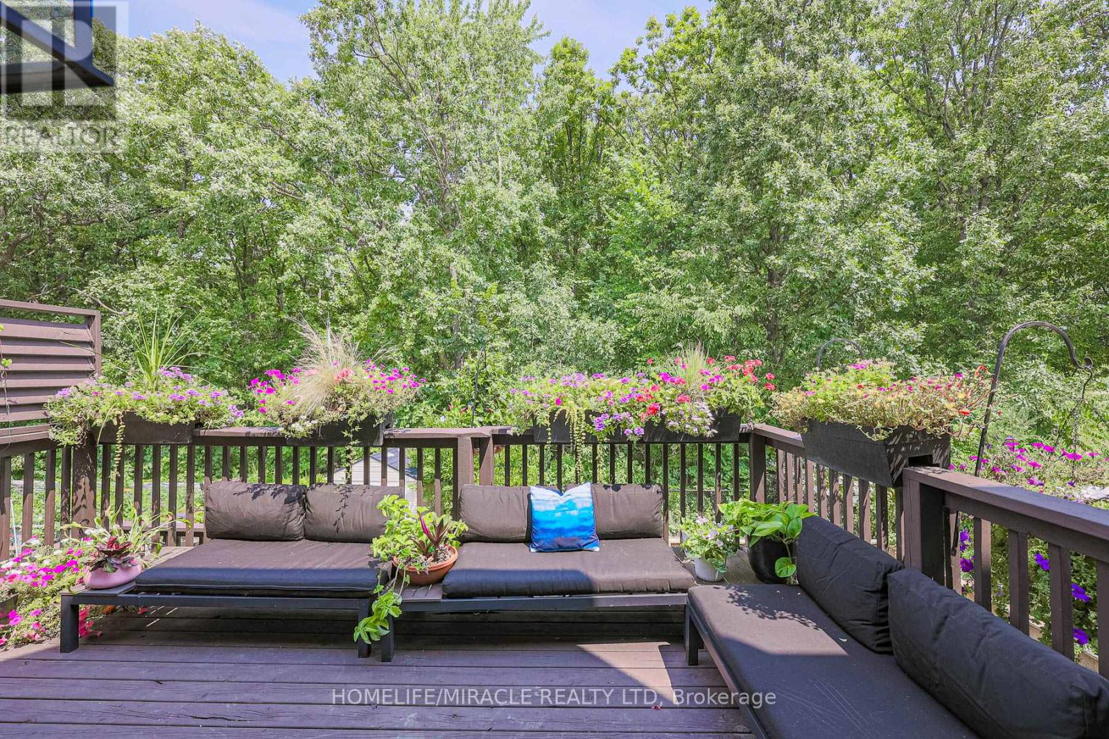 Photo 20 of 1204 Fox Crescent, Milton ON
