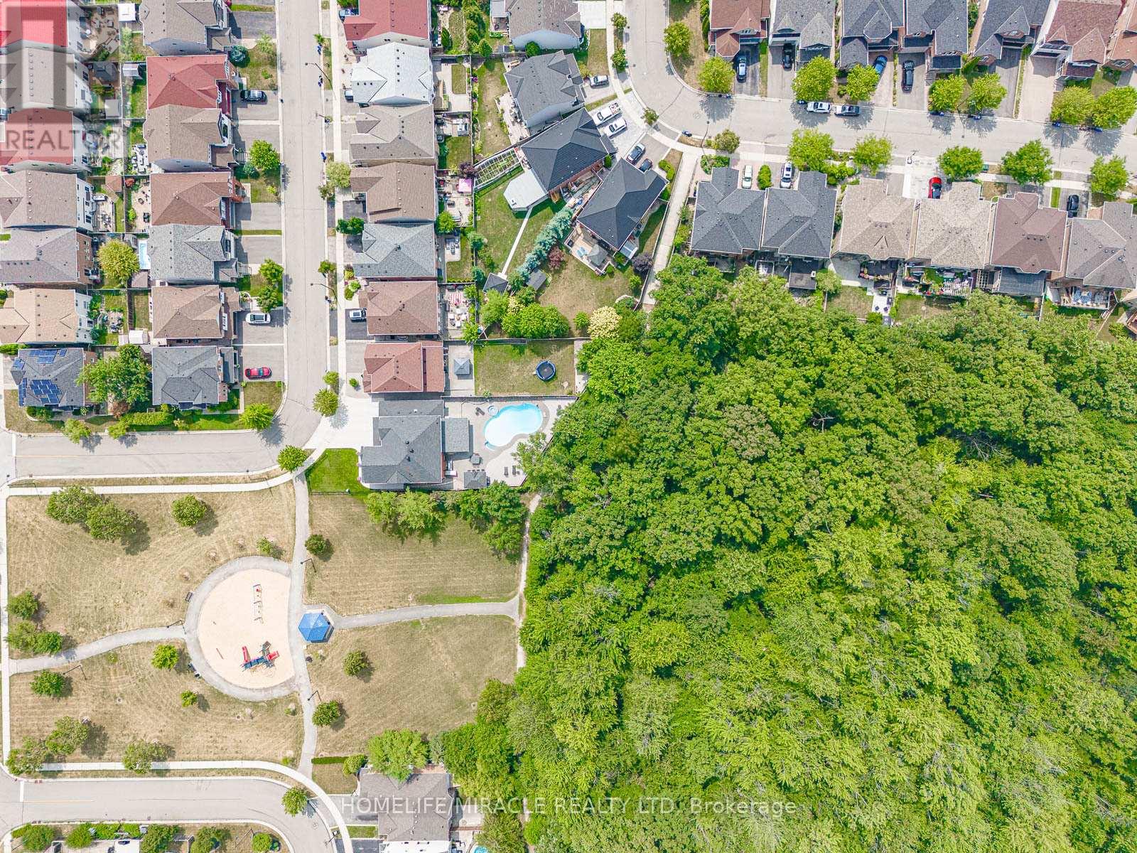 Photo 28 of 1204 Fox Crescent, Milton ON