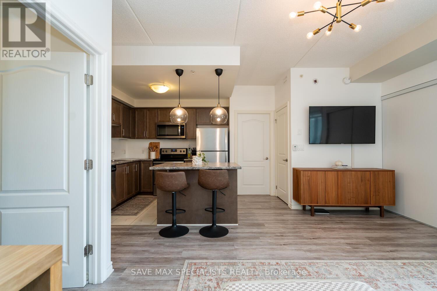 Photo 6 of 422 640 Sauve Street, Milton ON