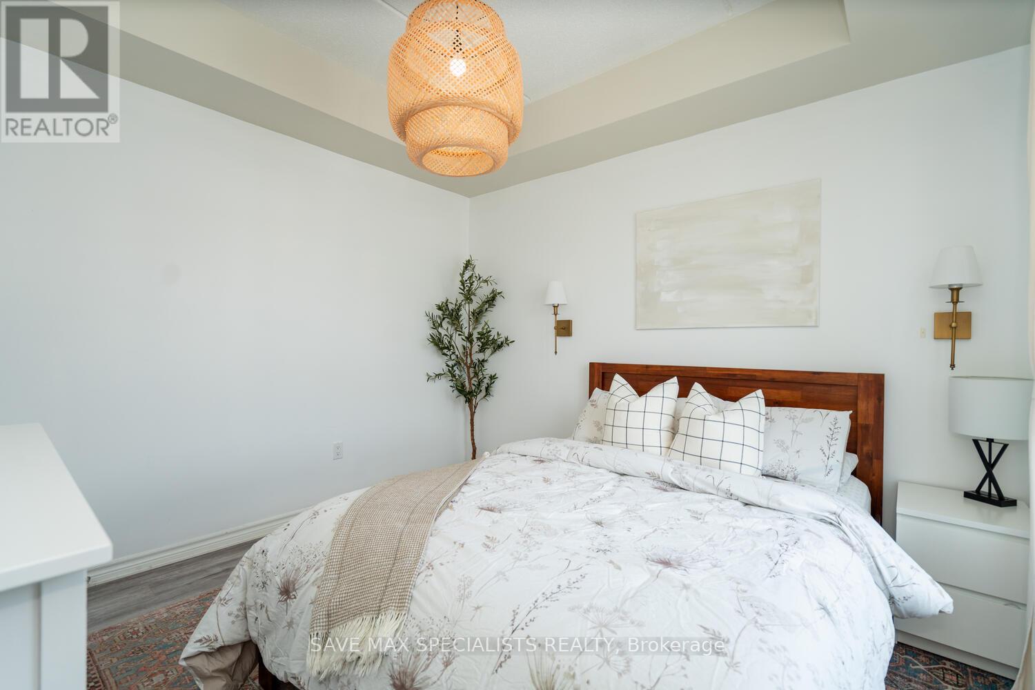 Photo 12 of 422 640 Sauve Street, Milton ON