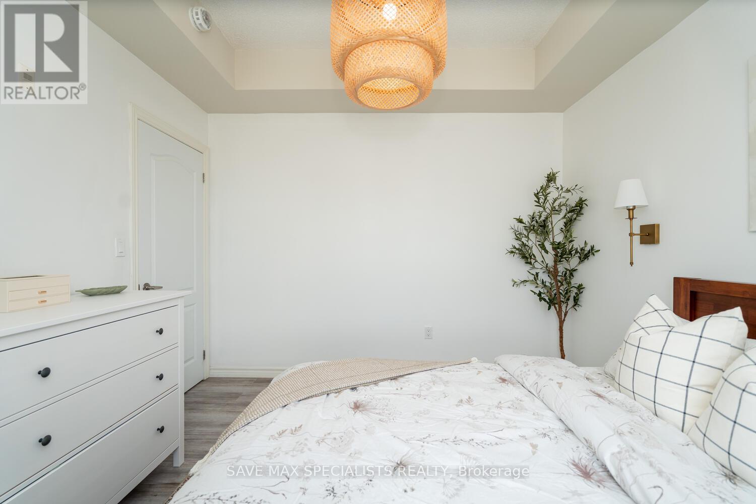 Photo 35 of 422 640 Sauve Street, Milton ON