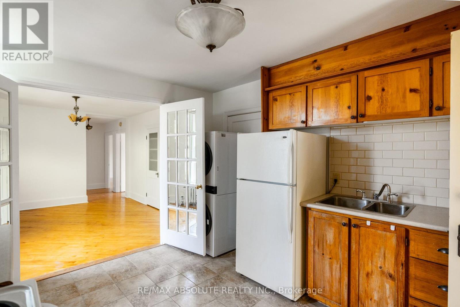 Photo 9 of 3 258 Daly Avenue, Ottawa ON