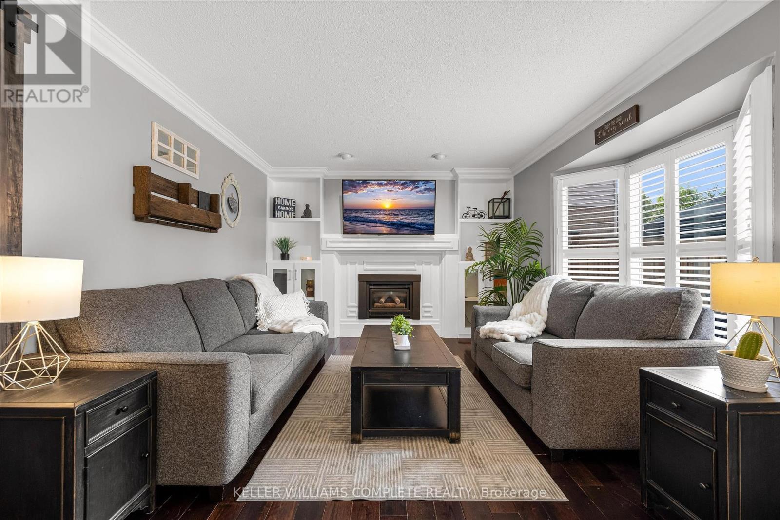 Photo 8 of 456 Acadia Drive, Hamilton ON