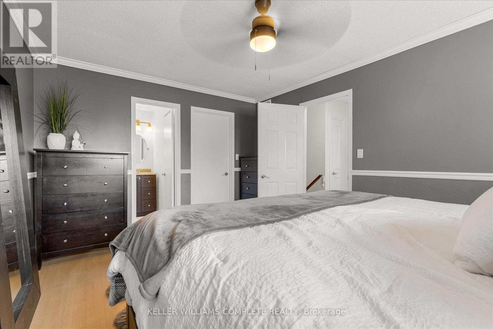 Photo 16 of 456 Acadia Drive, Hamilton ON