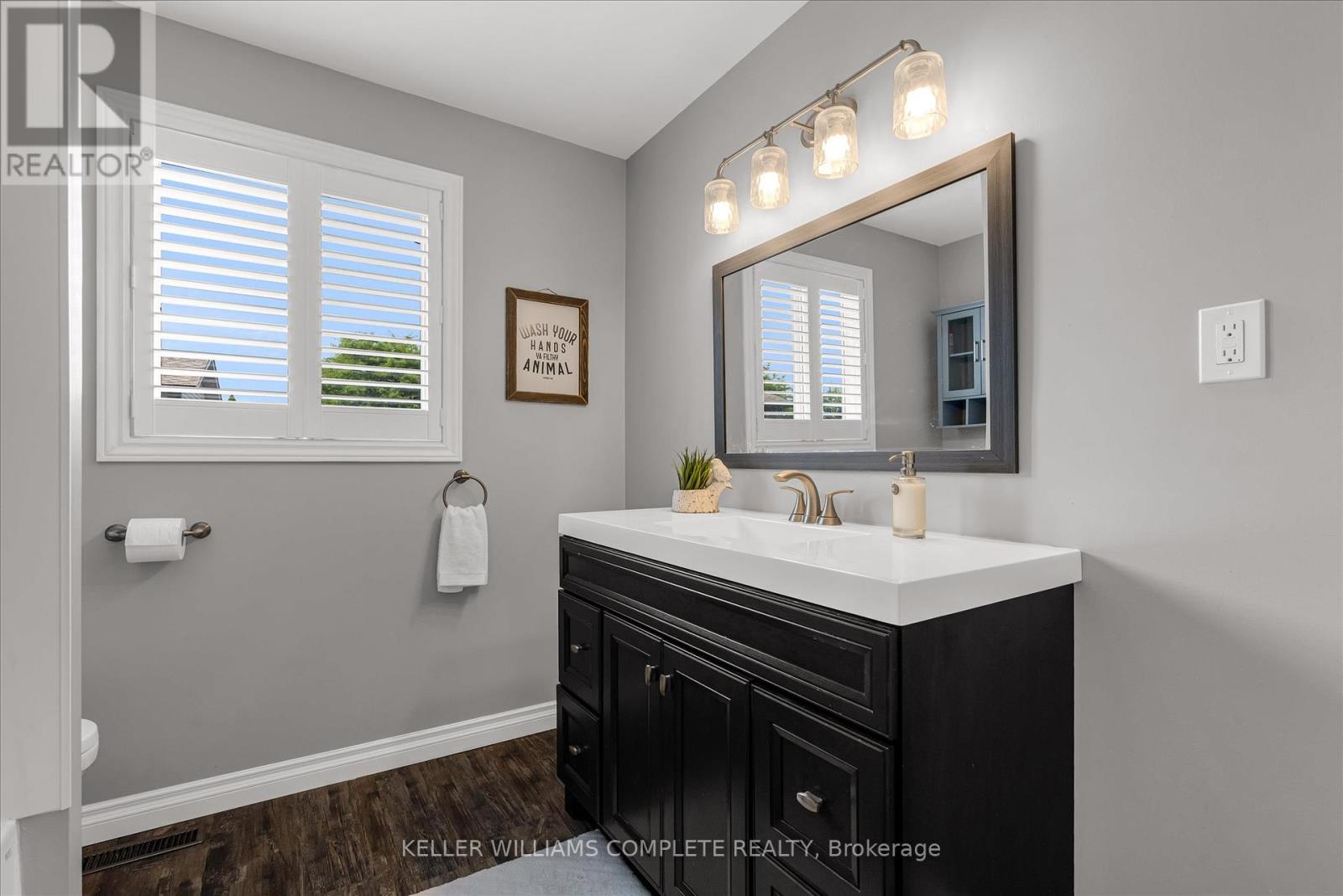 Photo 20 of 456 Acadia Drive, Hamilton ON