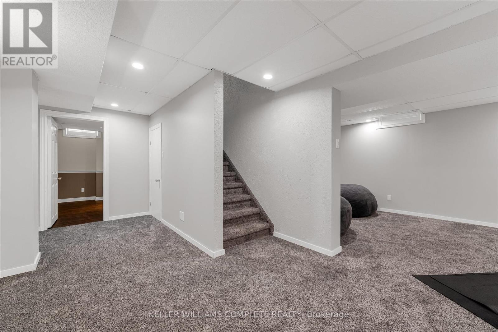 Photo 28 of 456 Acadia Drive, Hamilton ON