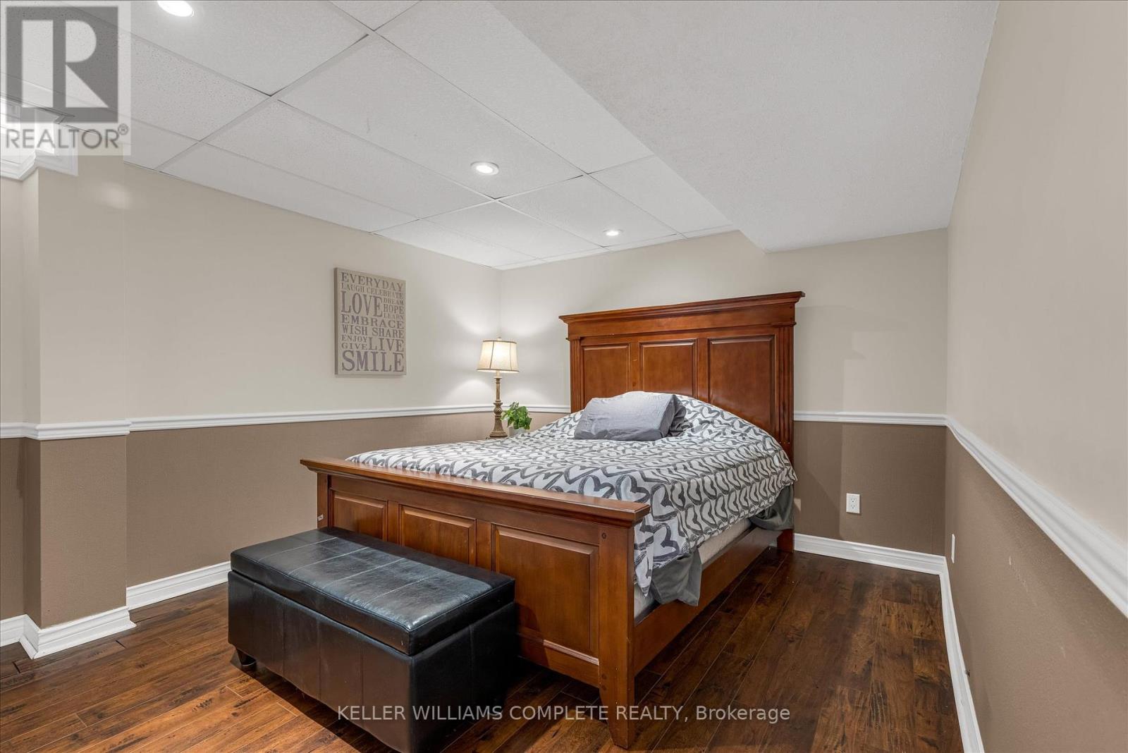 Photo 33 of 456 Acadia Drive, Hamilton ON