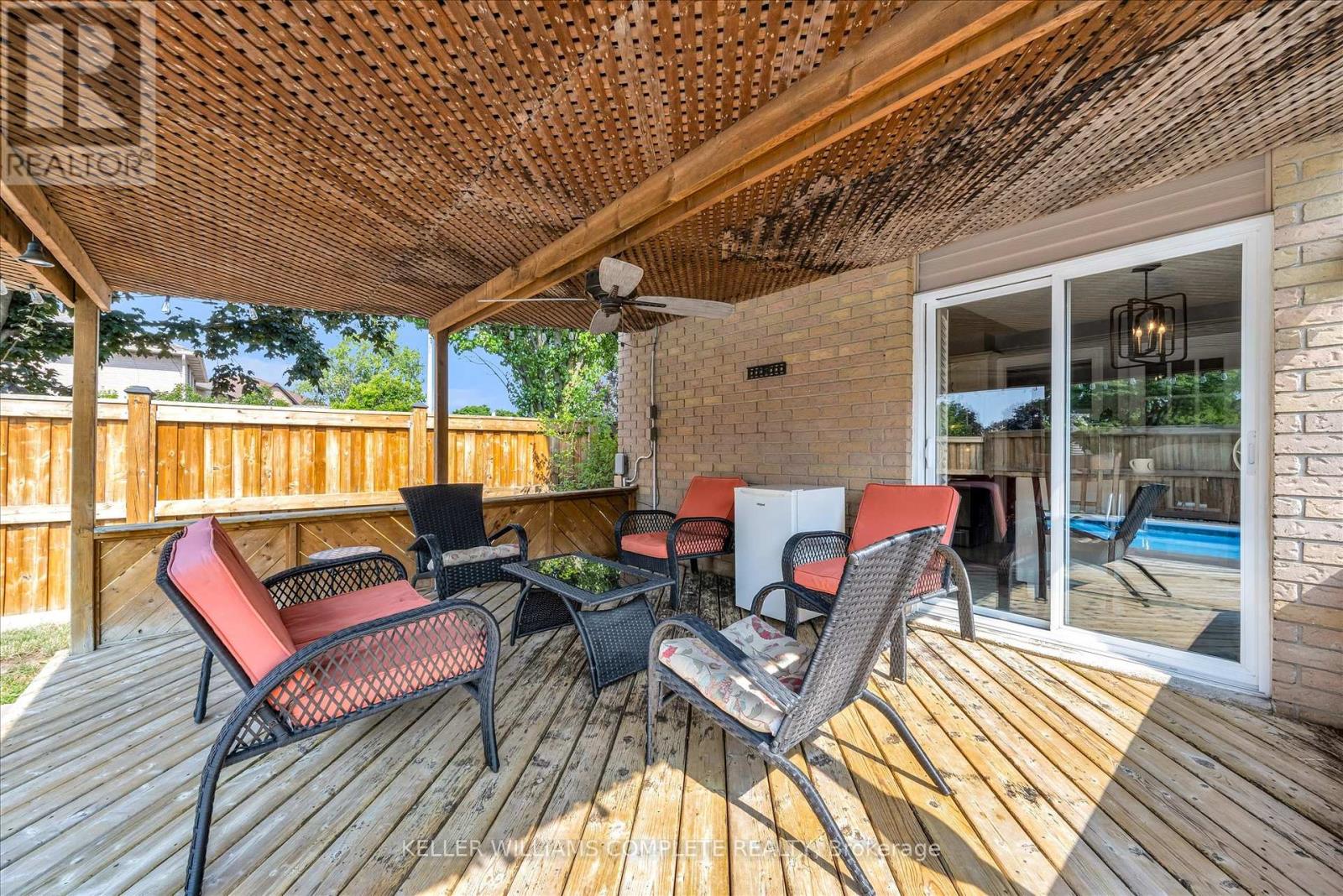 Photo 17 of 456 Acadia Drive, Hamilton ON