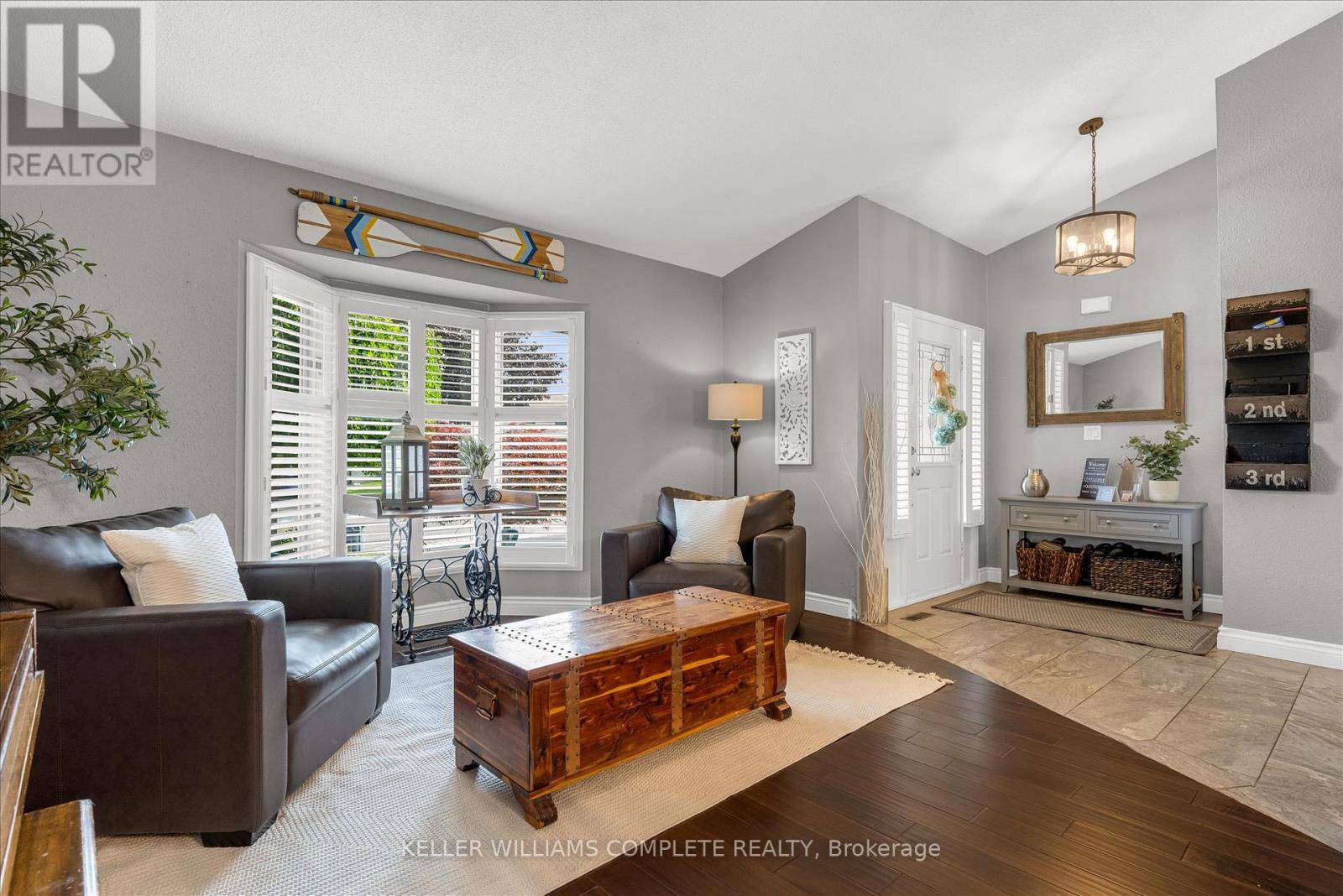 Photo 22 of 456 Acadia Drive, Hamilton ON