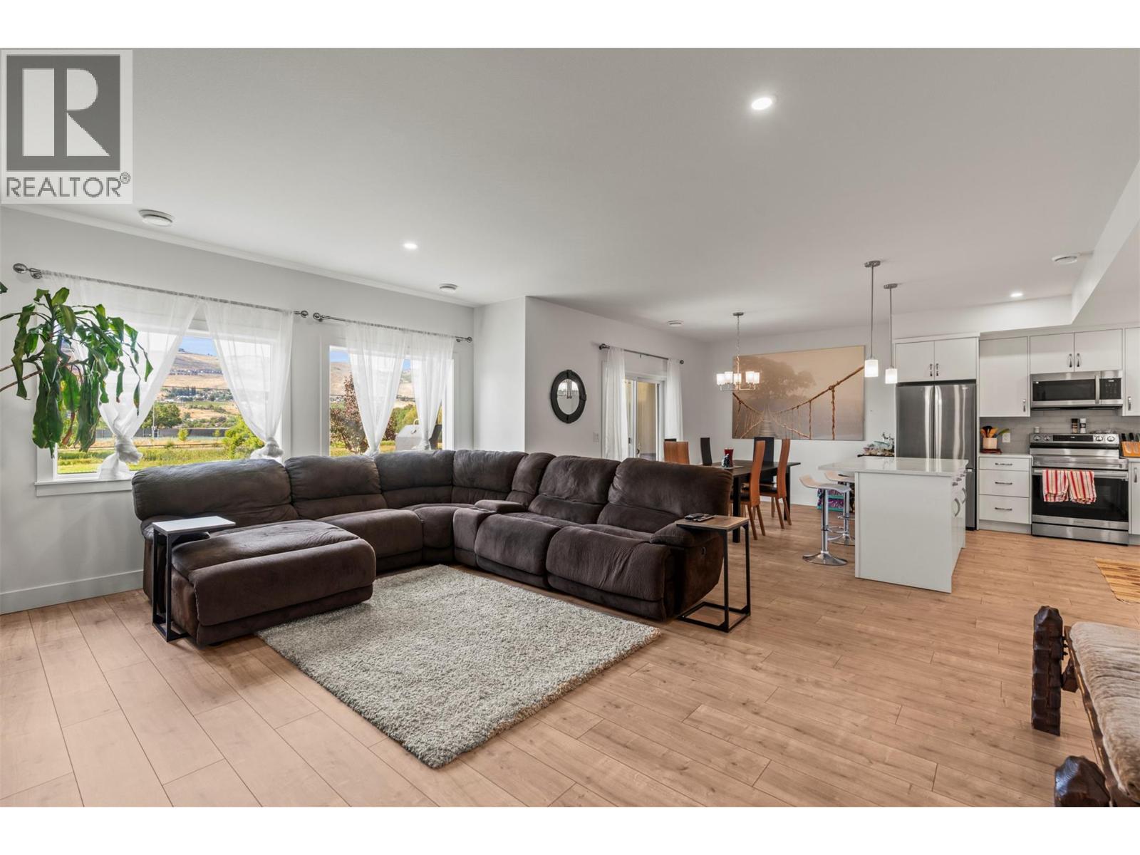 Photo 7 of 6600 Okanagan Avenue Unit 44, Vernon BC