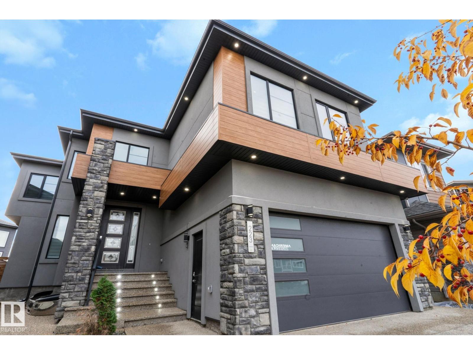 Photo 1 of 223 37 St Sw, Edmonton AB