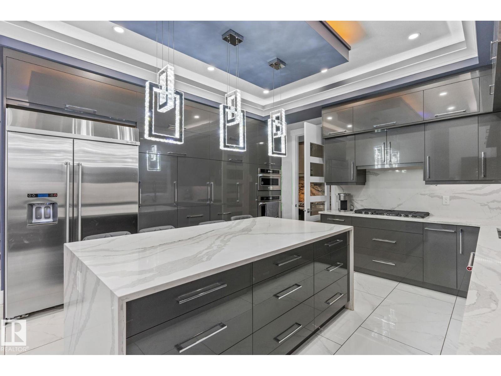 Photo 12 of 223 37 St Sw, Edmonton AB