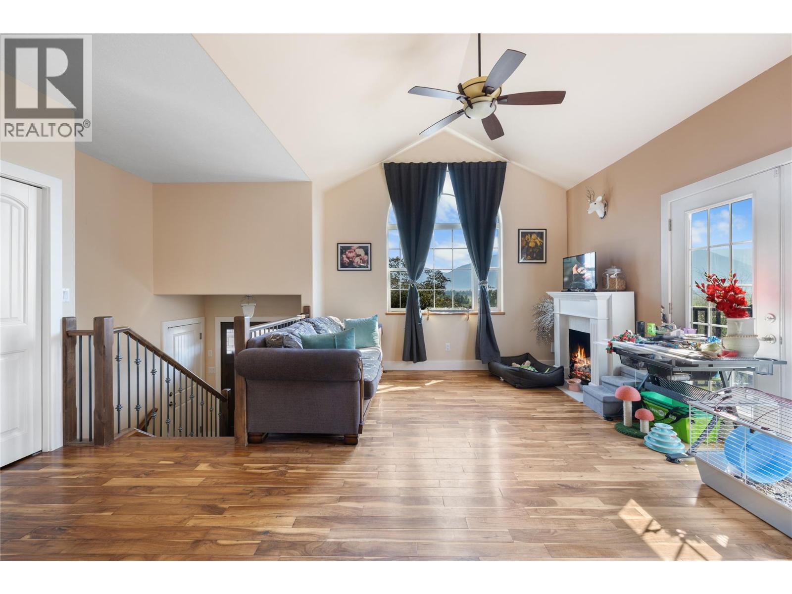 1028 PURCELL Crescent, Creston
