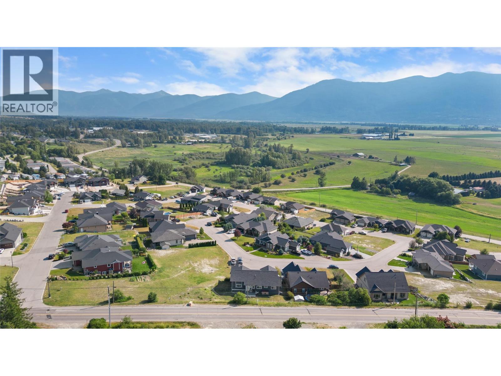 1028 PURCELL Crescent, Creston