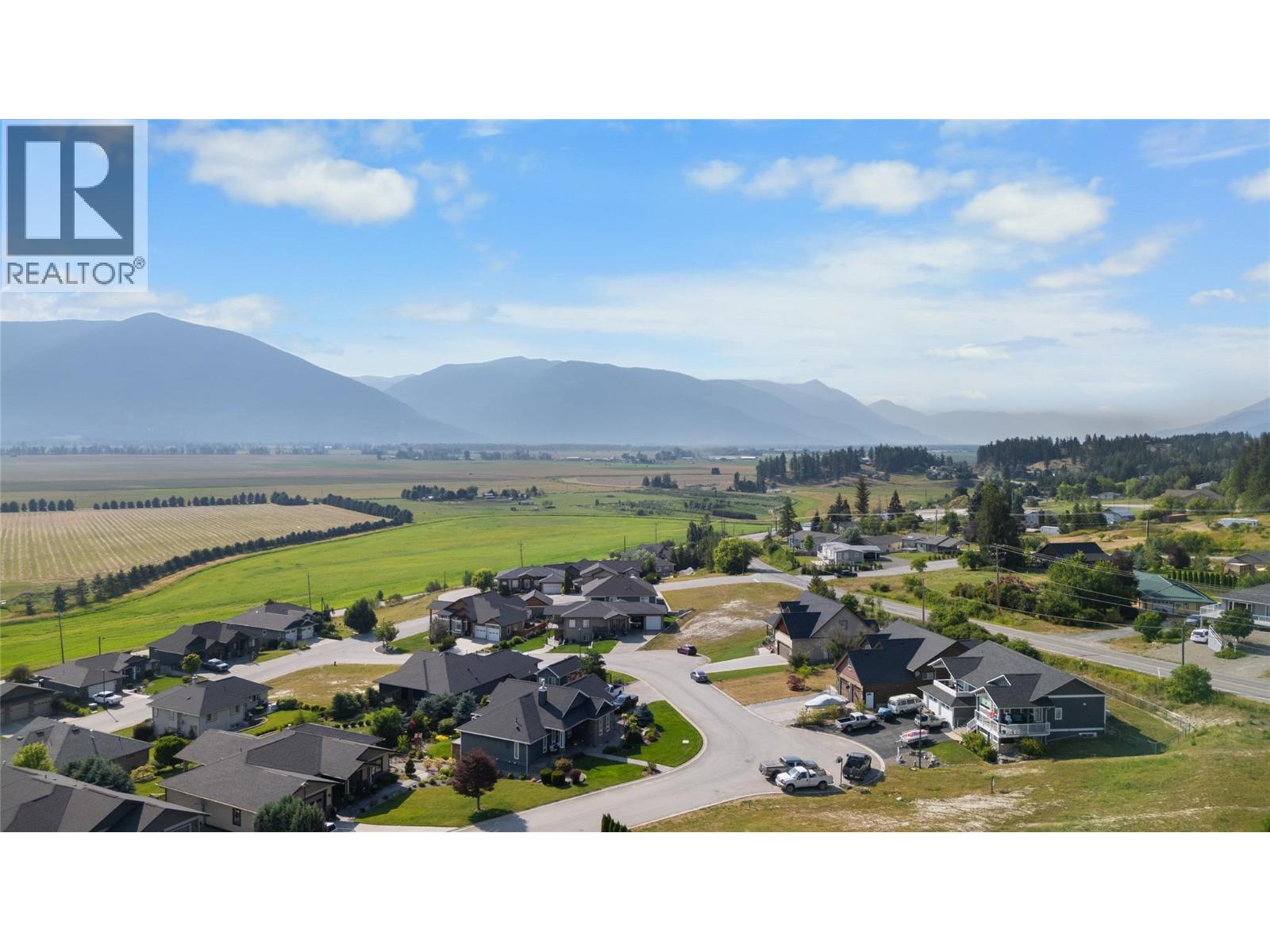 1028 PURCELL Crescent, Creston
