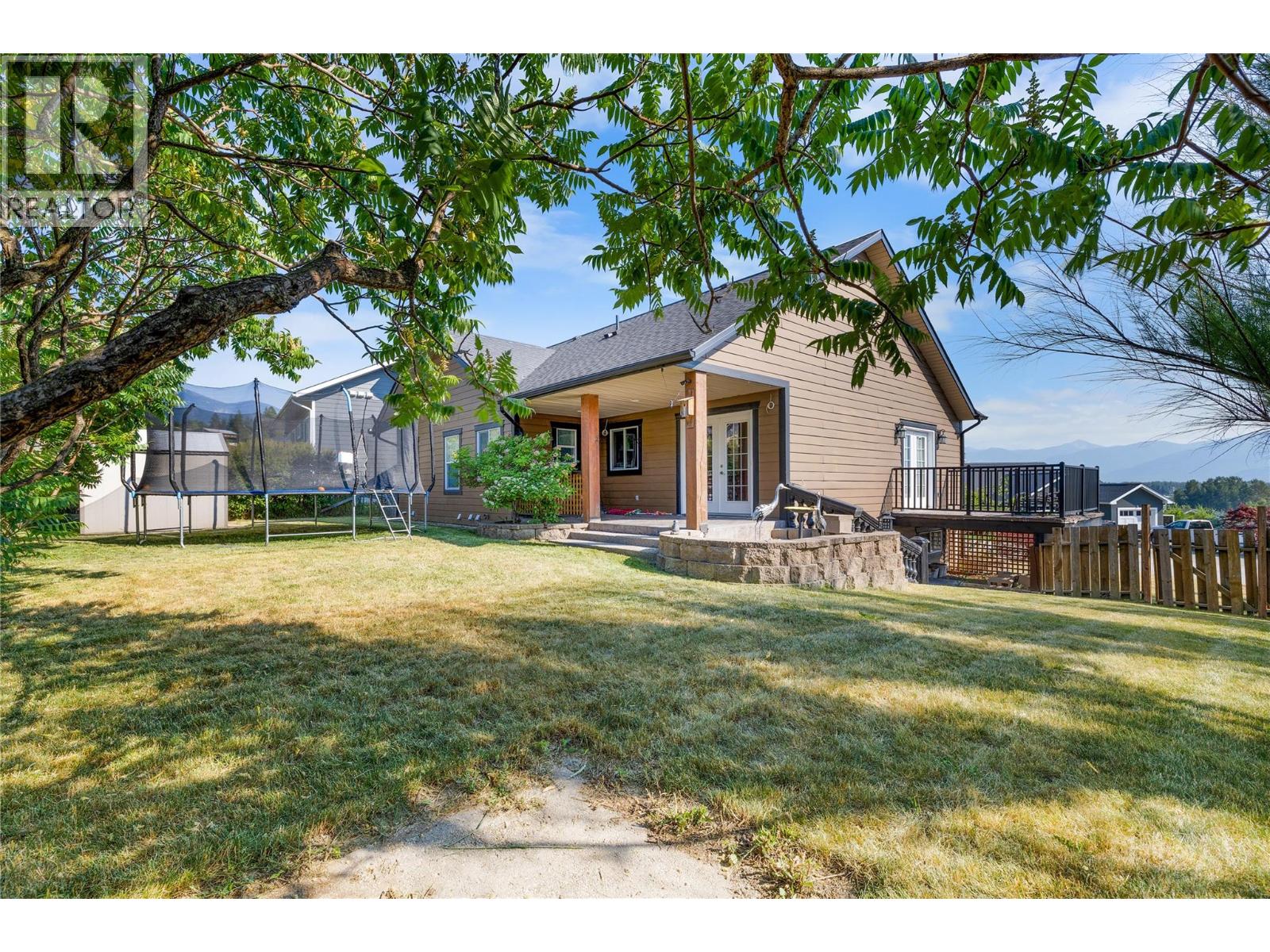 1028 PURCELL Crescent, Creston