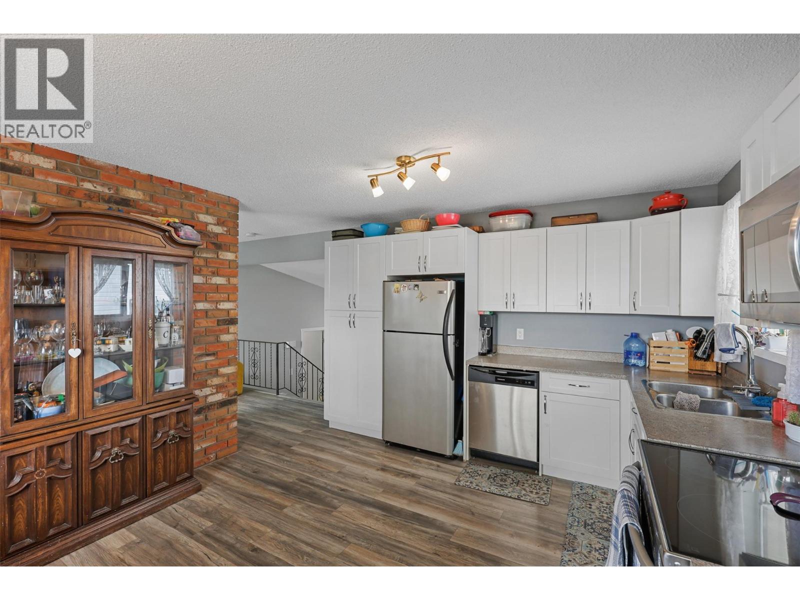 Photo 10 of 1574 Griffin Terrace, Kamloops BC