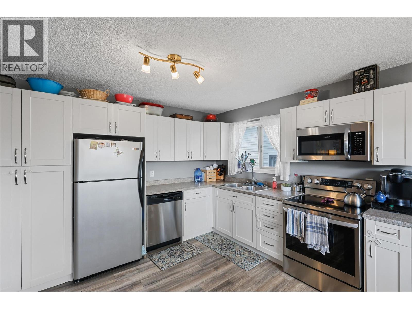 Photo 9 of 1574 Griffin Terrace, Kamloops BC