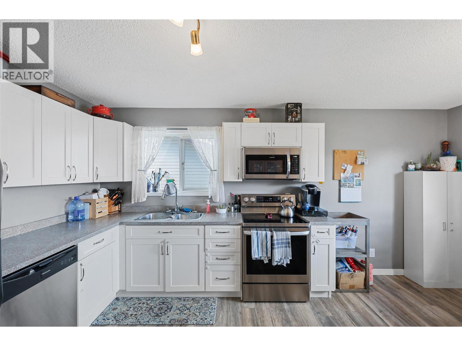 Photo 8 of 1574 Griffin Terrace, Kamloops BC