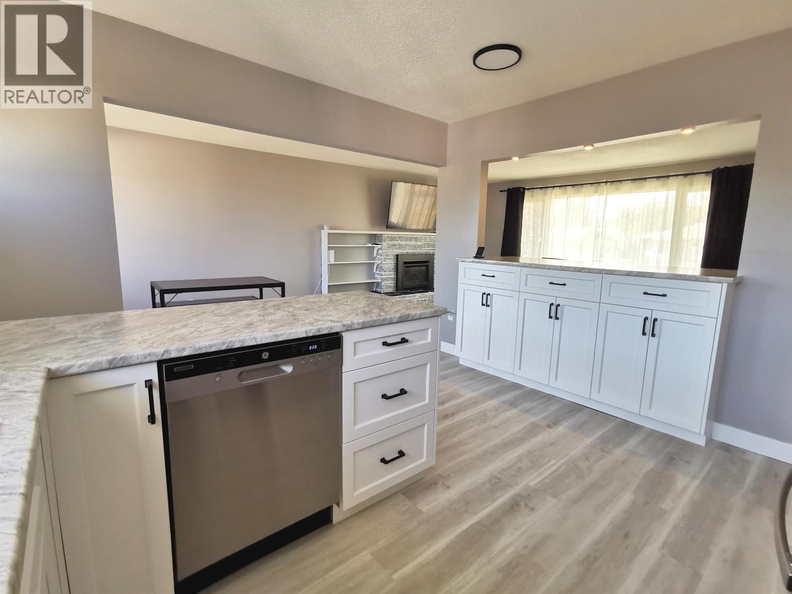 Photo 3 of 1242 Carney Street, Prince George BC