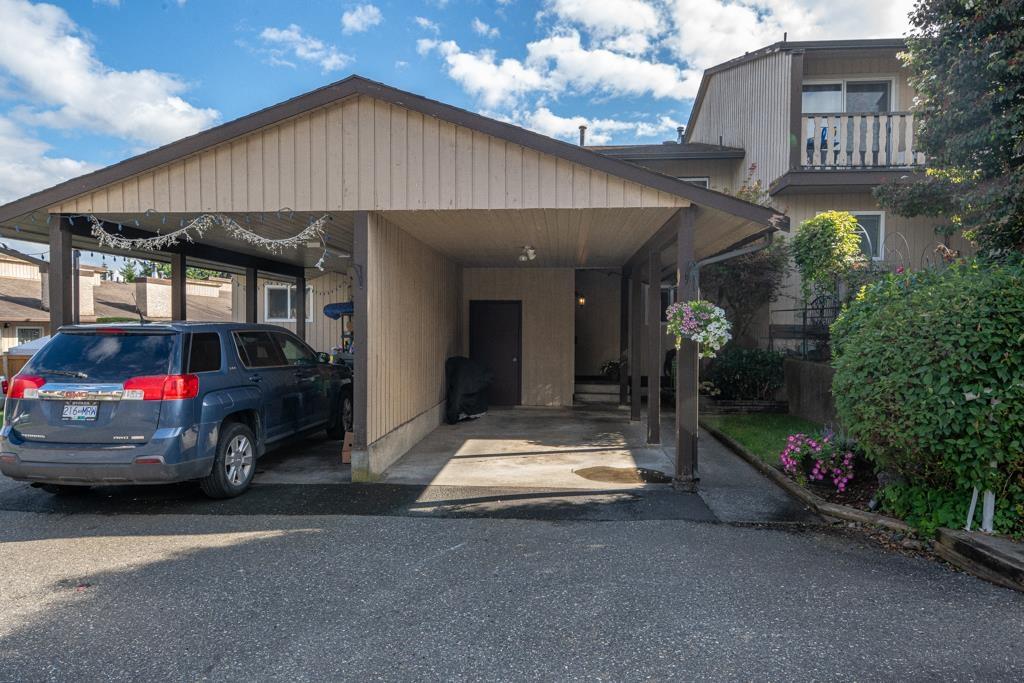 Photo 2 of 9 32870 Bevan Way, Abbotsford BC
