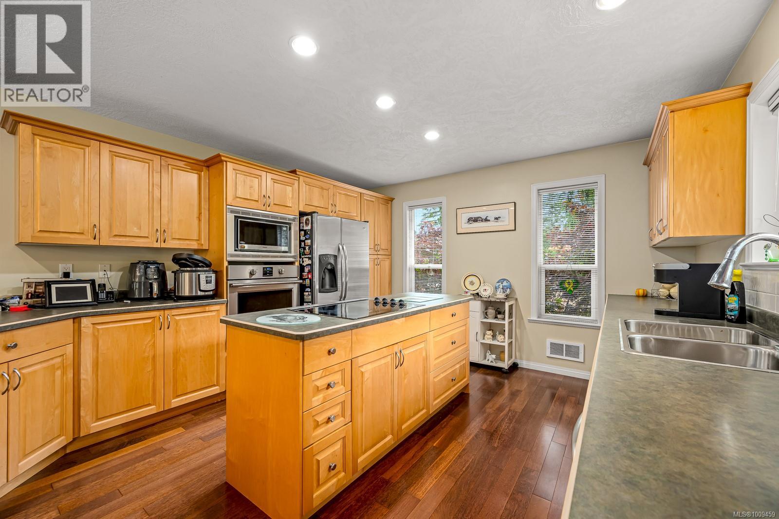 Photo 7 of 373 Bates Dr, Fanny Bay BC