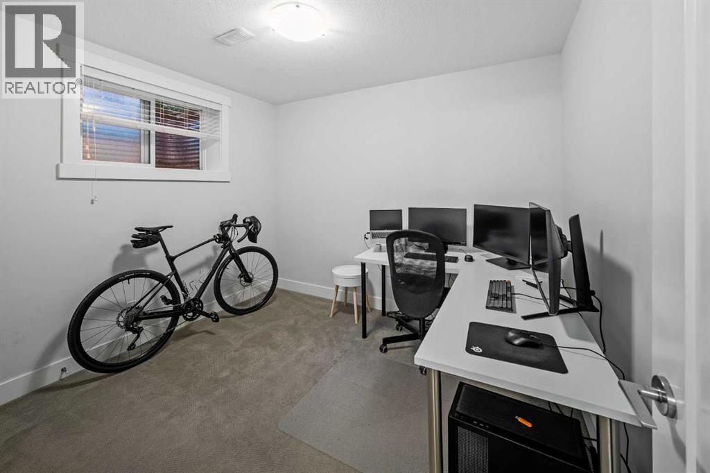 Single Family House for Sale in   Street NW Mount Pleasant Calgary 