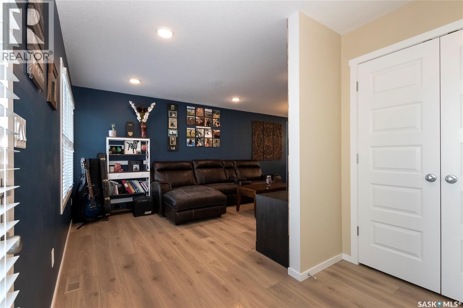Photo 4 of 1705 Red Spring Street, Regina SK