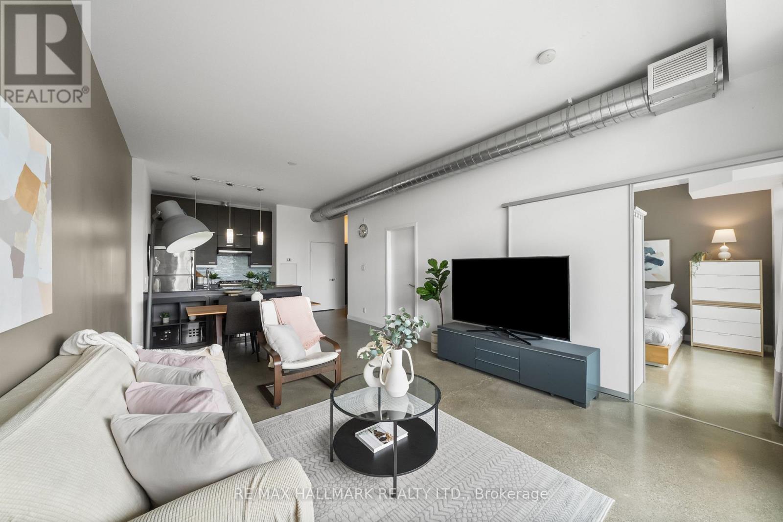 Photo 12 of 503 569 King Street E, Toronto ON