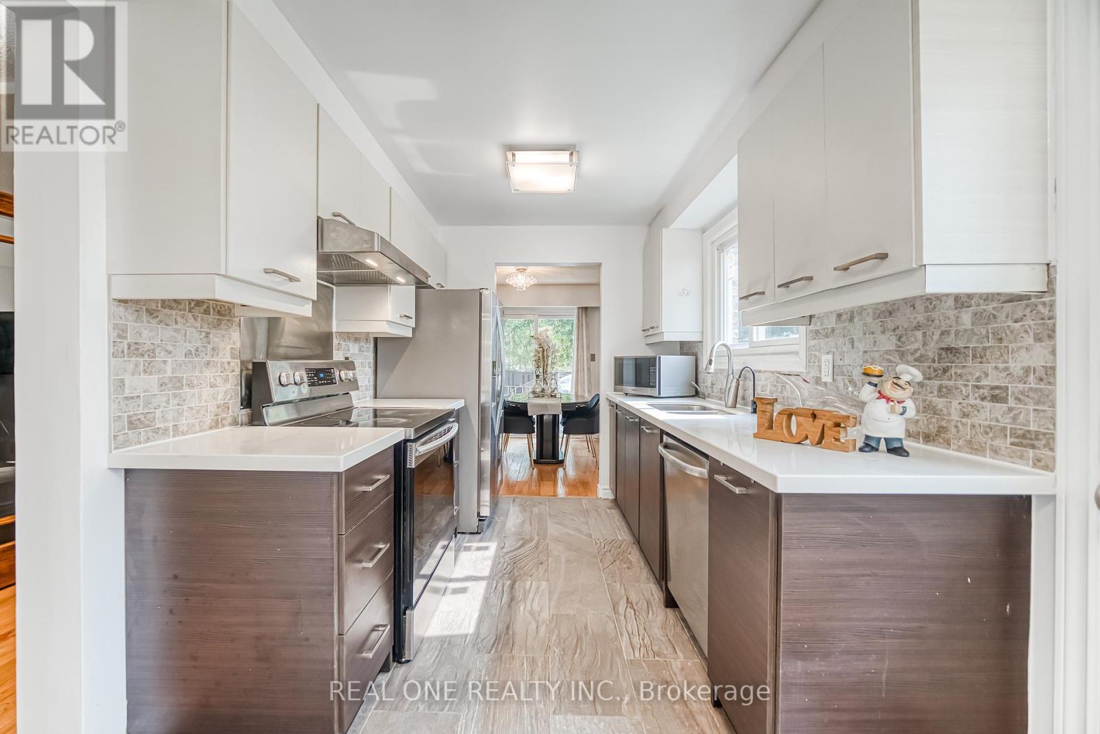 Photo 10 of 142 Frank Rivers Drive, Toronto ON