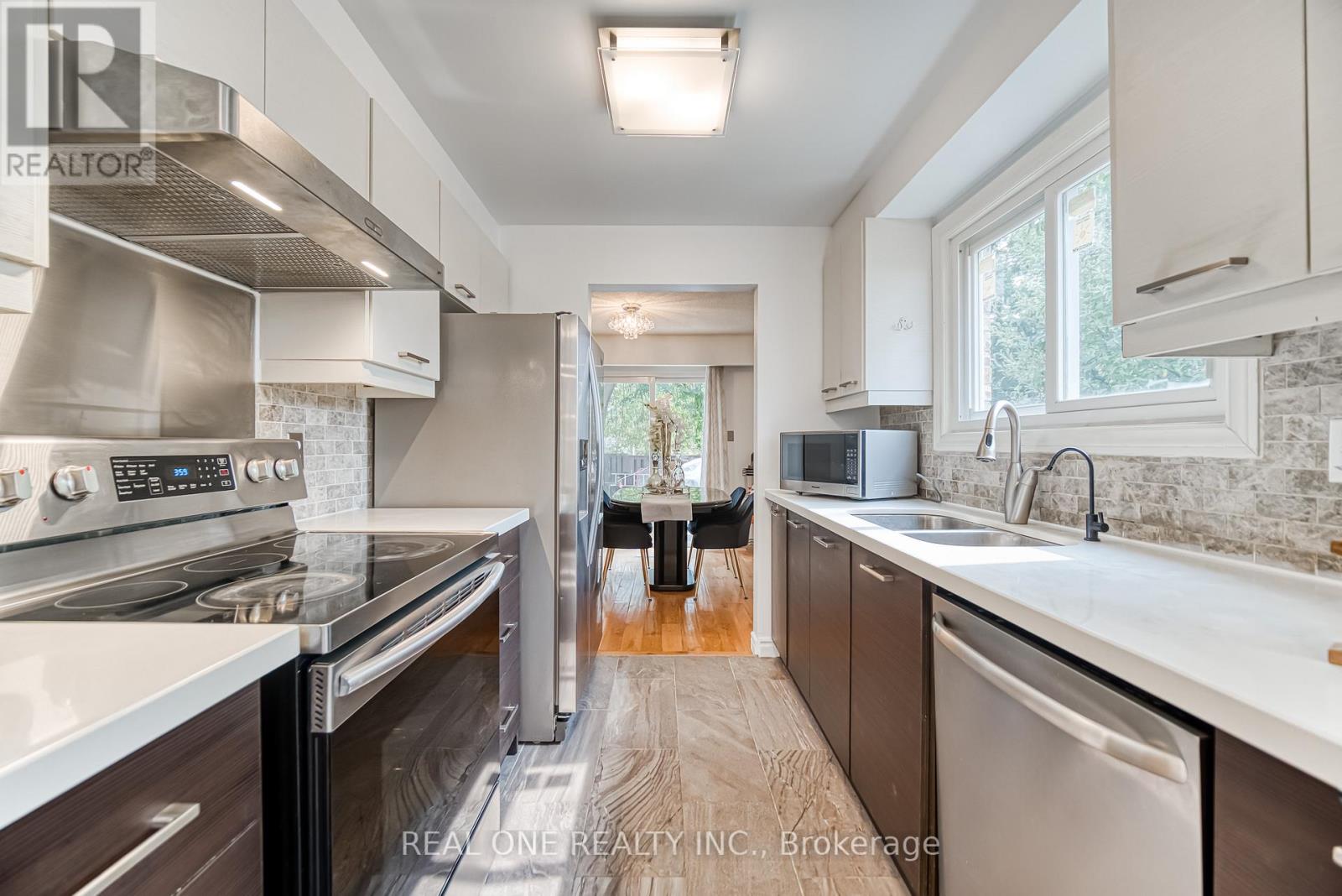 Photo 12 of 142 Frank Rivers Drive, Toronto ON
