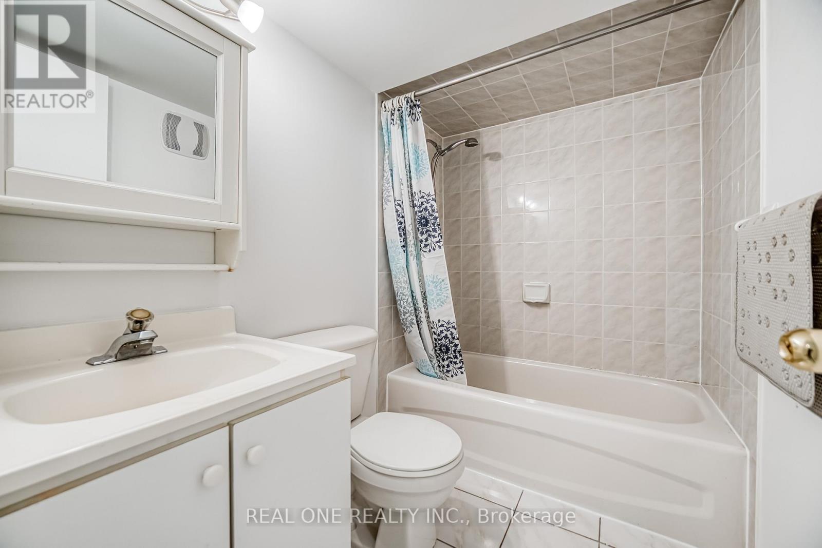Photo 40 of 142 Frank Rivers Drive, Toronto ON