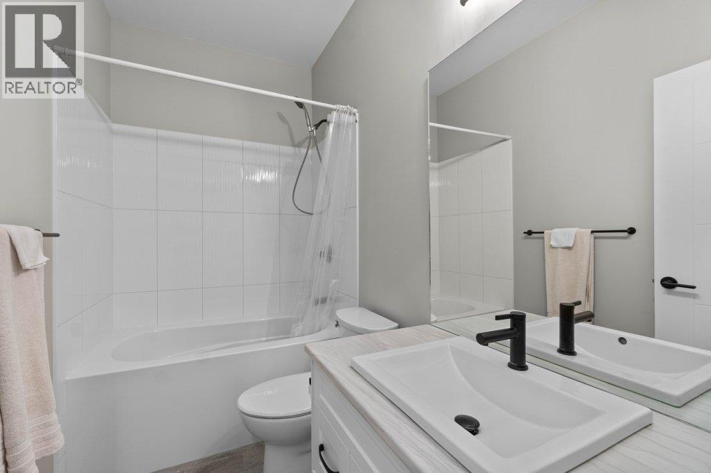 Photo 13 of 2810 15 Avenue Ne Unit 26, Salmon Arm BC