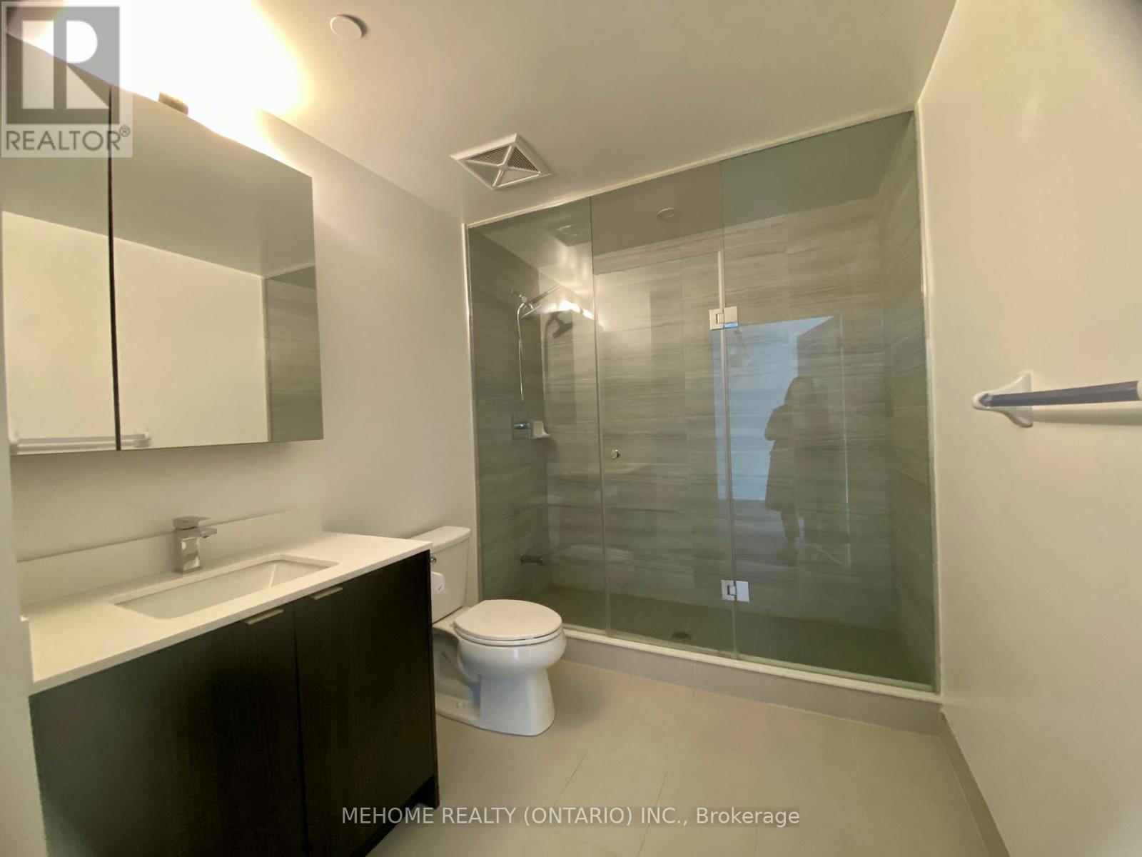 Photo 7 of 710 100 Eagle Rock Way, Vaughan ON