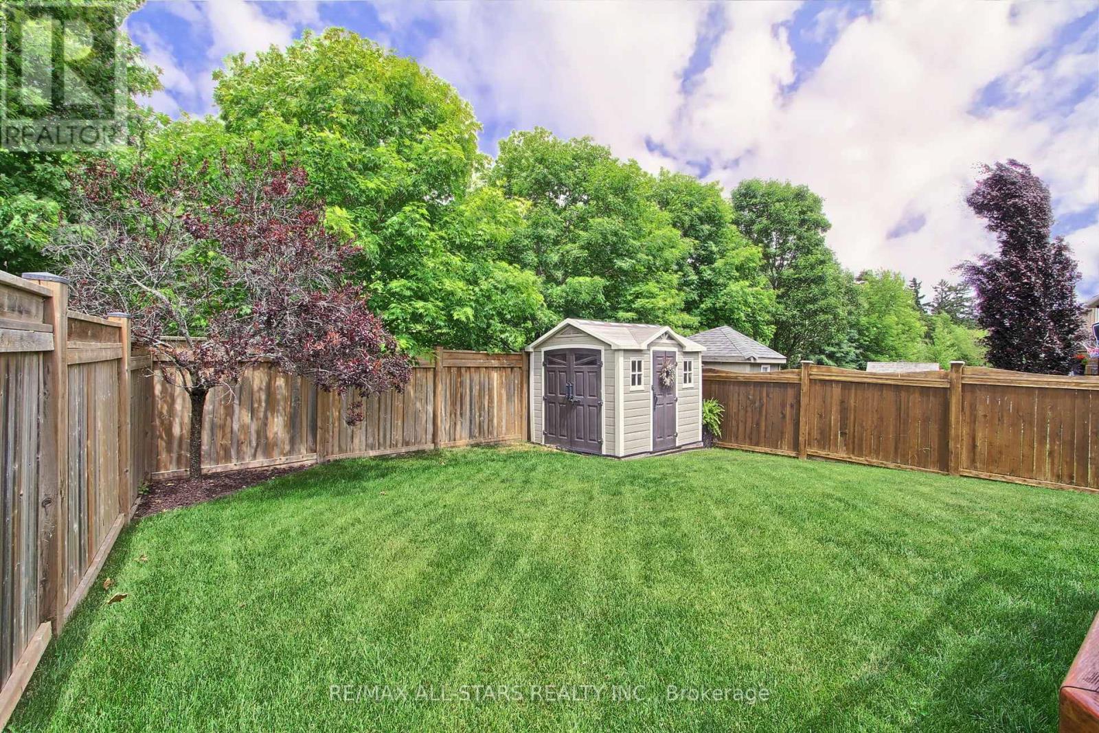 Photo 39 of 20 James Ratcliff Avenue, Whitchurchstouffville ON