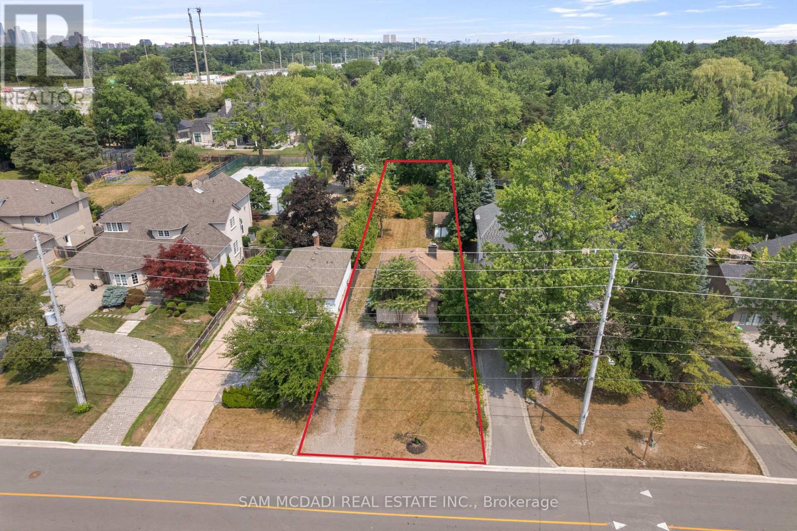 Photo 1 of 1503 Indian Grove, Mississauga ON