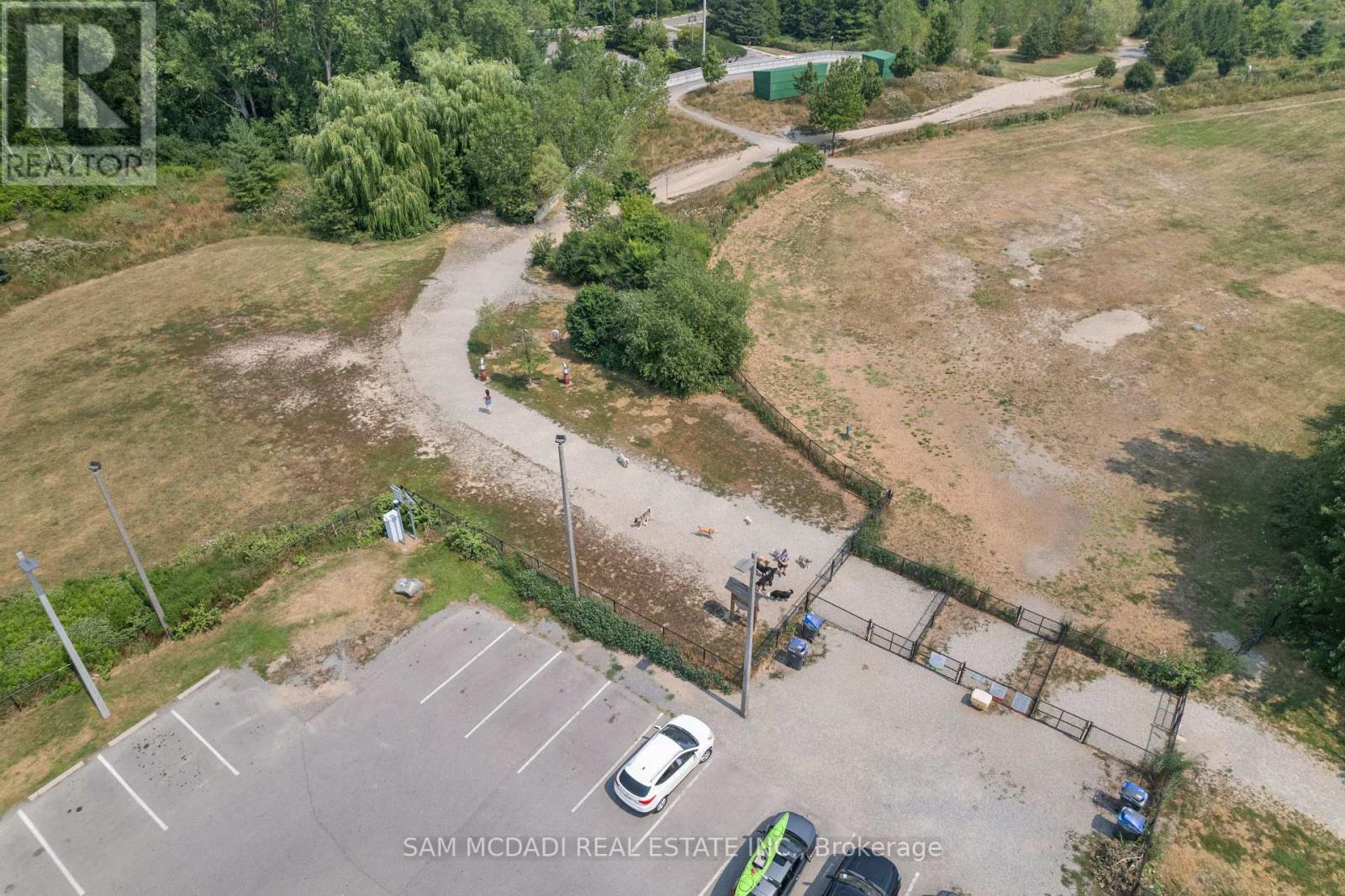 Photo 13 of 1503 Indian Grove, Mississauga ON