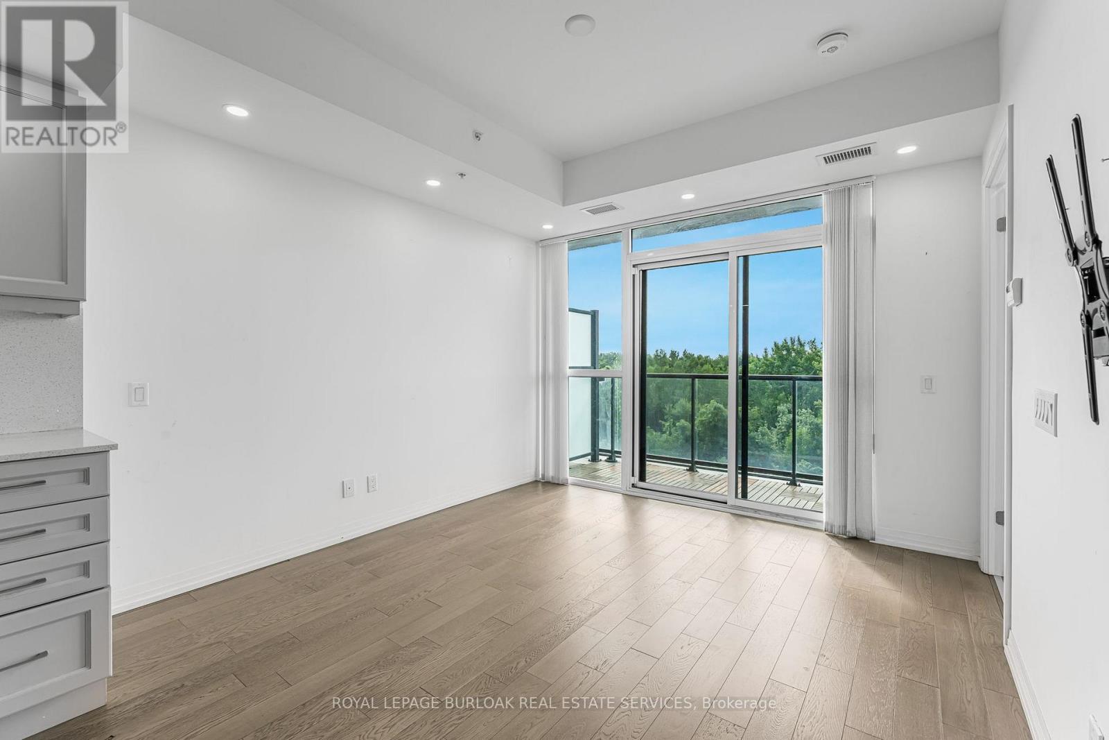Photo 17 of 606 7711 Green Vista Gate, Niagara Falls ON