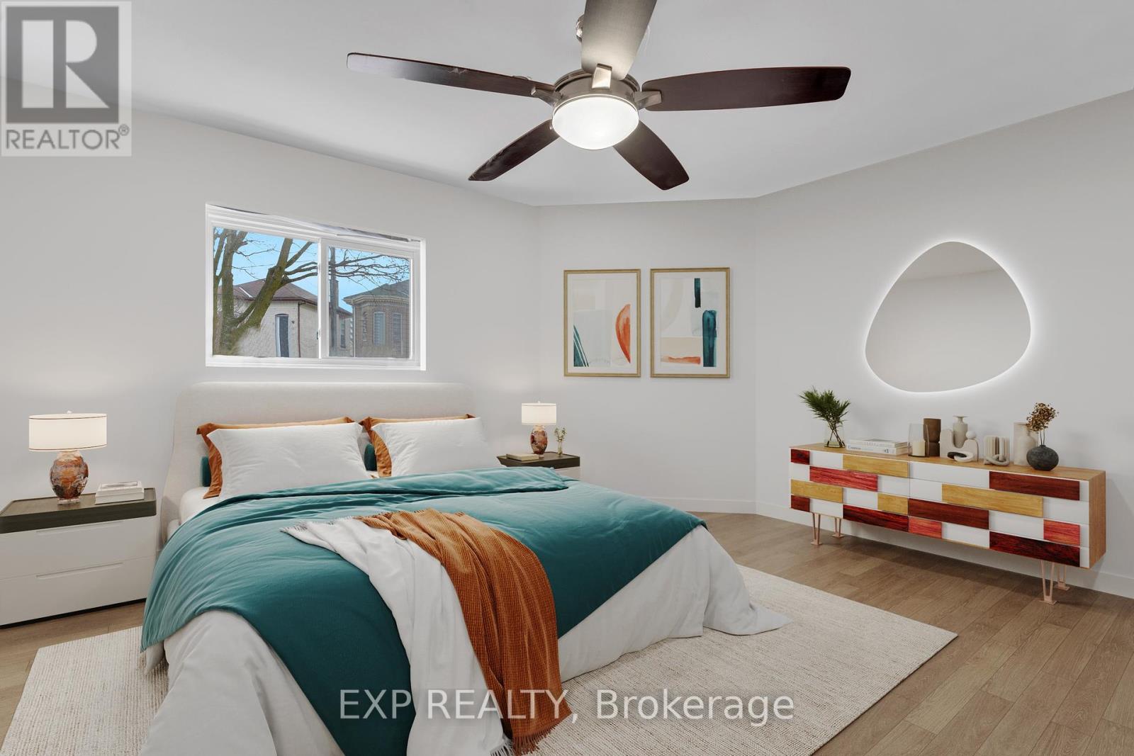 Photo 11 of 44 Mary Street, Brantford ON