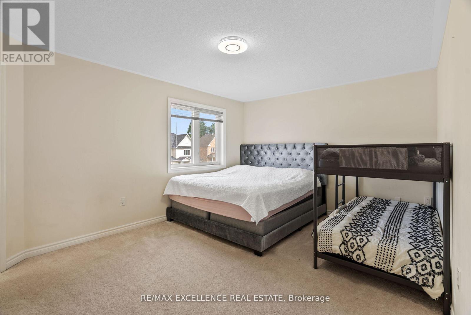 Photo 17 of 40 Todd Crescent, Southgate ON