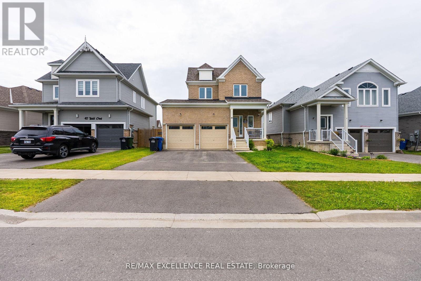 Photo 2 of 40 Todd Crescent, Southgate ON