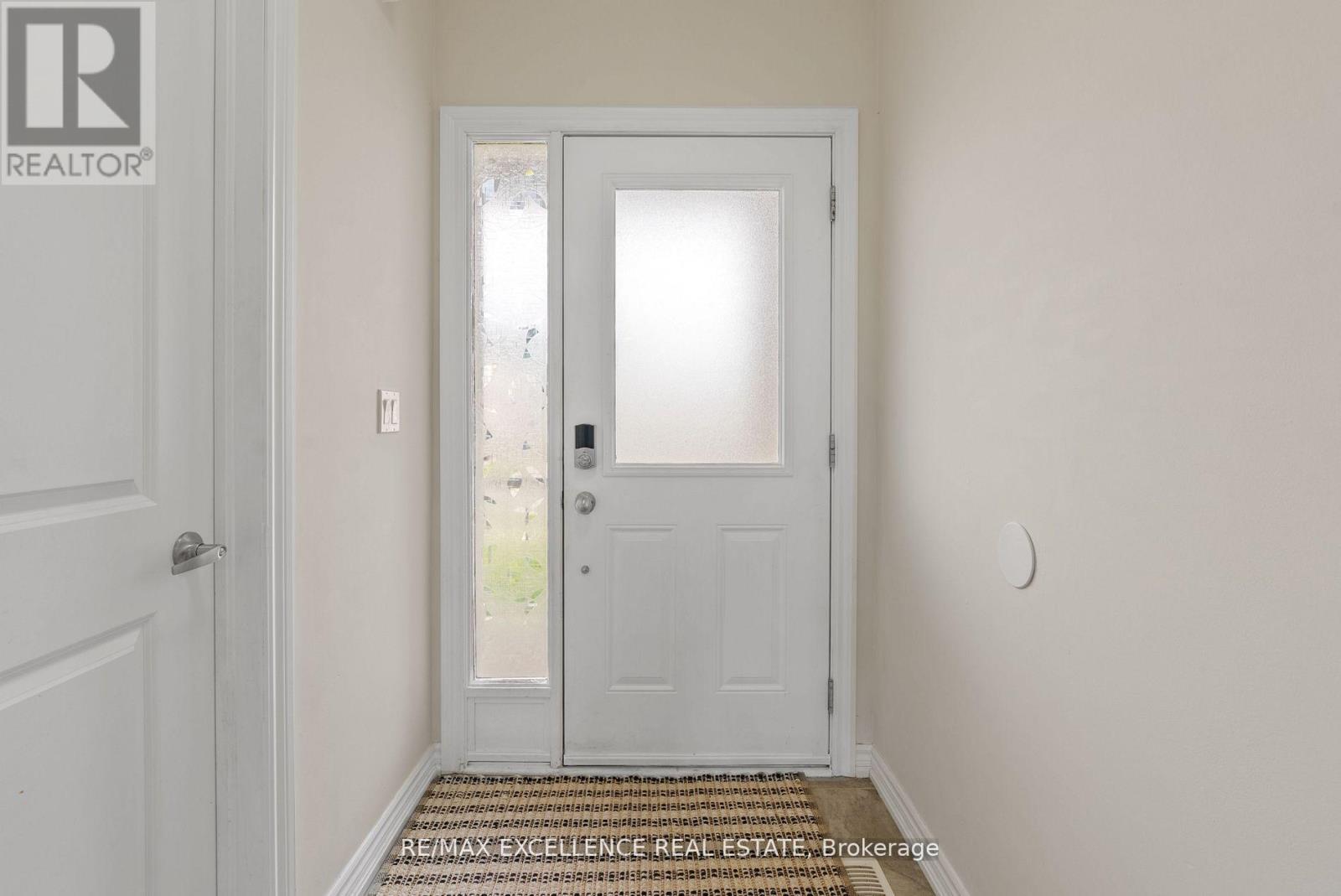 Photo 6 of 40 Todd Crescent, Southgate ON