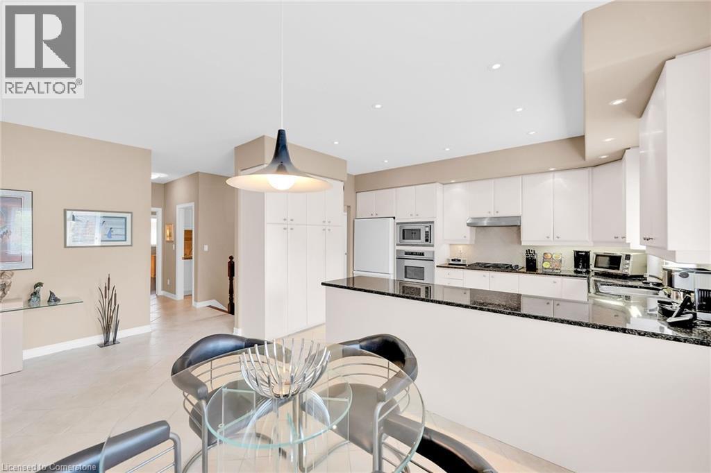 Photo 14 of 19 Bell Avenue, Grimsby ON