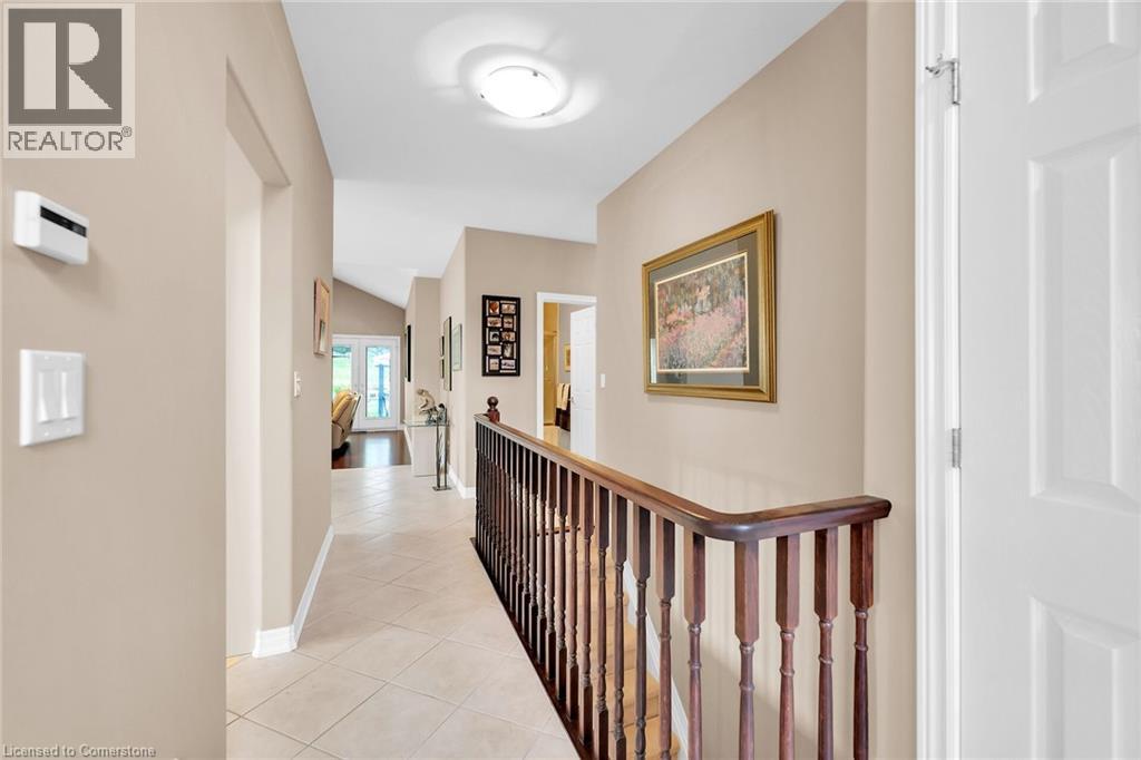 Photo 18 of 19 Bell Avenue, Grimsby ON
