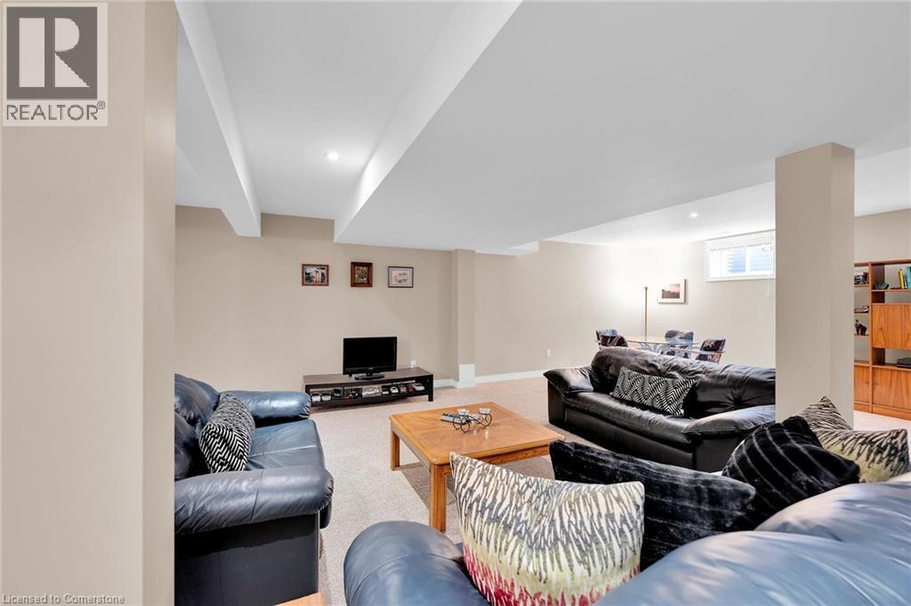 Photo 29 of 19 Bell Avenue, Grimsby ON