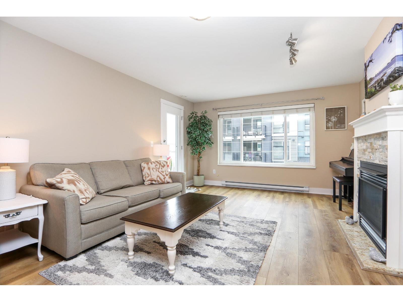 Photo 11 of 208 45660 Knight Road Sardis West Vedder, Chilliwack BC